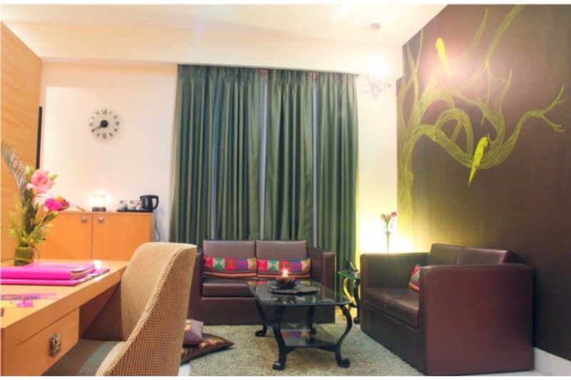 The Beatle Hotel Mumbai Exterior photo