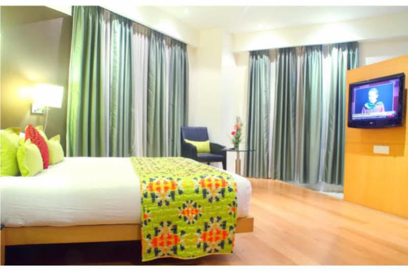 The Beatle Hotel Mumbai Exterior photo